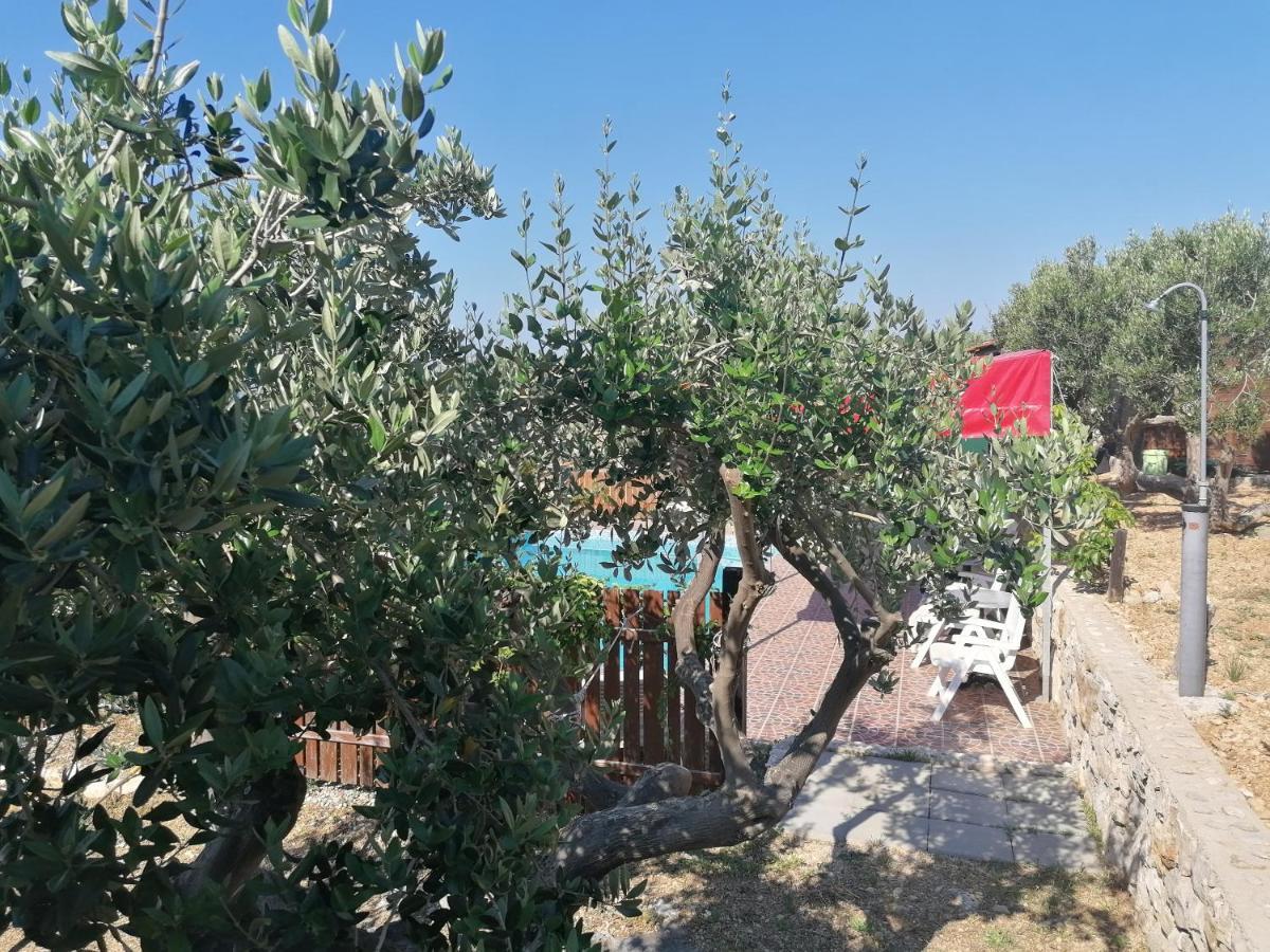 Отель Camp Kopito Хвар Экстерьер фото